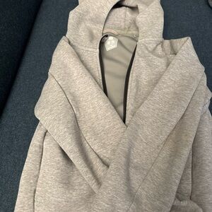 Uniqlo Heather Gray Zip-Up Hoodie